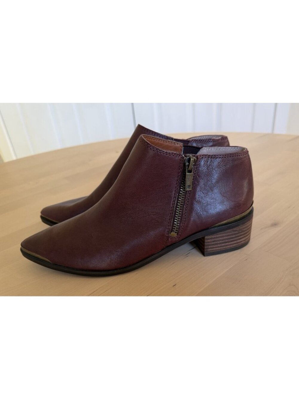 Lucky Brand Oxblood Leather Ankle Bootie Zip Pointed Toe Women's Boots Size 8